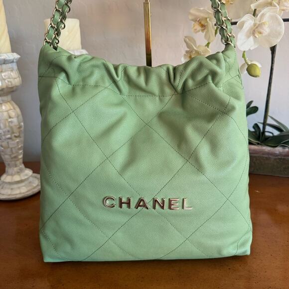 RARE Chanel 22 Green Caviar Leather Shoulder Bag EUC - Picture 15 of 16